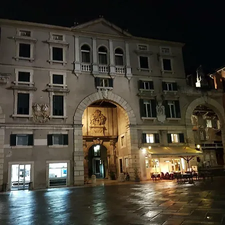 Casa Francesco Di Luca & Paola * Verona